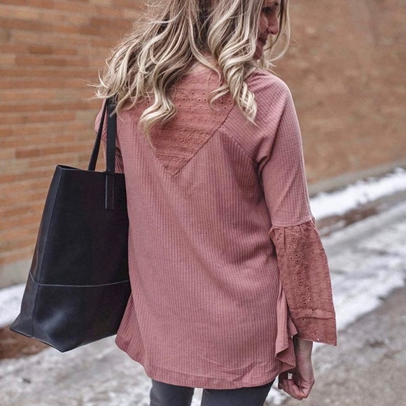 CLOSING SALE!
๐HP!!๐ Free People | Long-sleeve V-neck - Picture 4 of 7